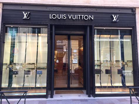 louis vuitton magasin en ligne|louis vuitton sign in.